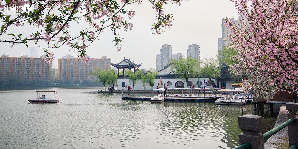 《莫愁湖》