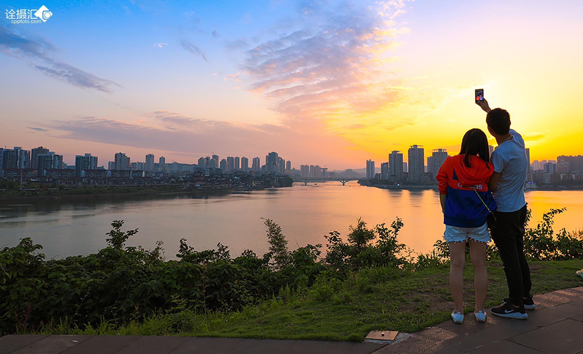 浪漫夕阳下