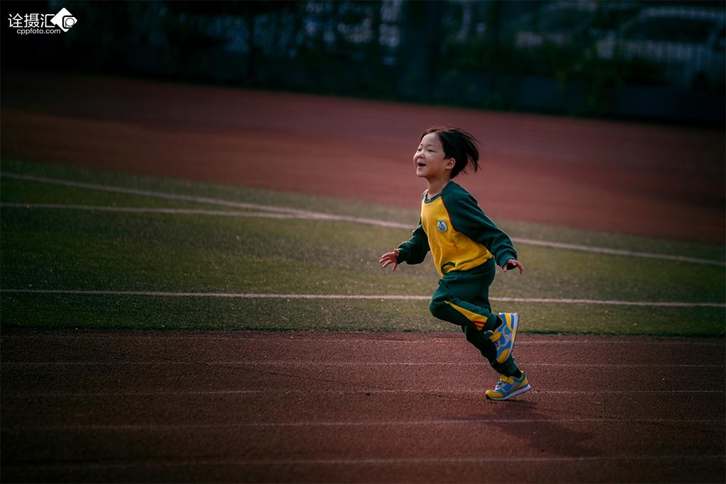 奔跑的少年